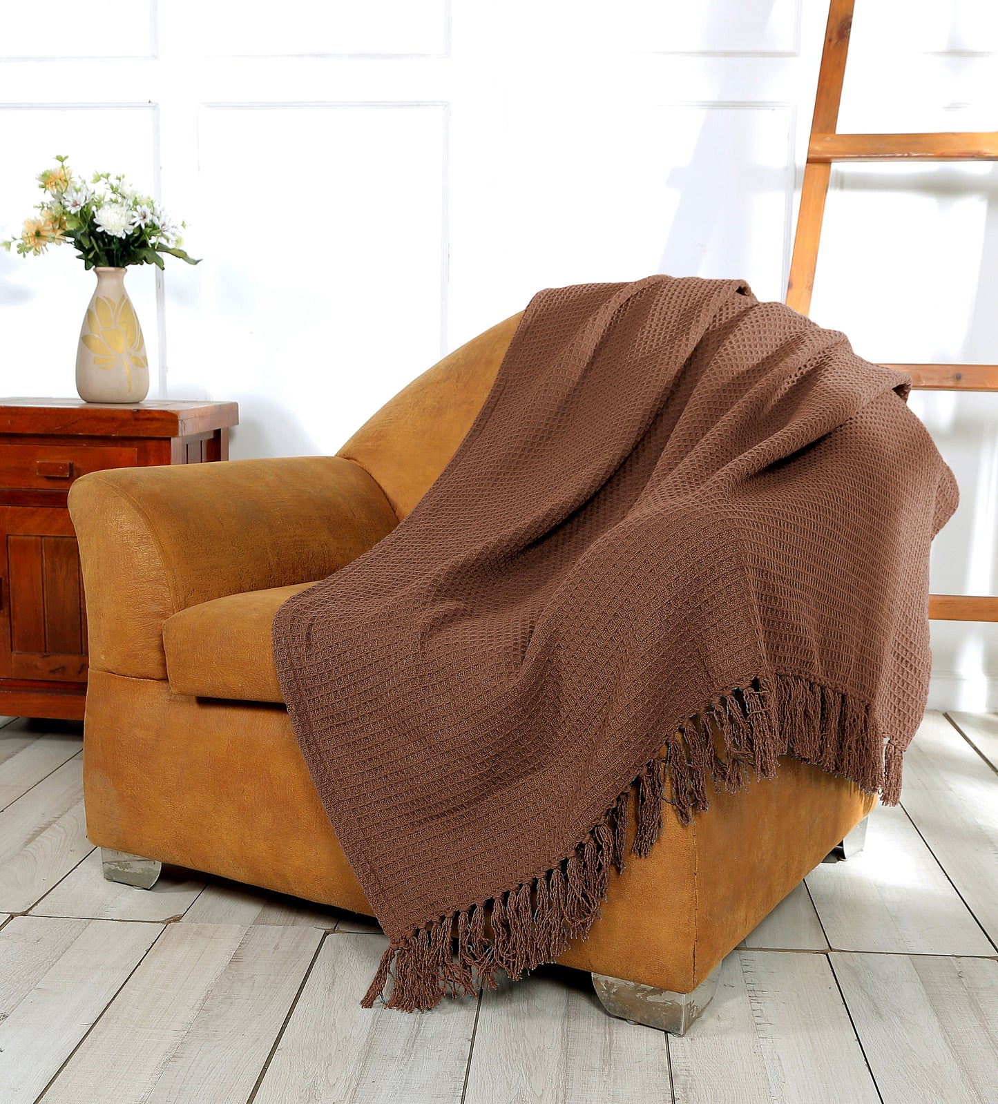 Luxurious Cozy Soft All-Season Cotton Waffle Weave Throw Blanket with Fringes – Lightweight – Decorative Blanket for Couch, Bed & Sofa