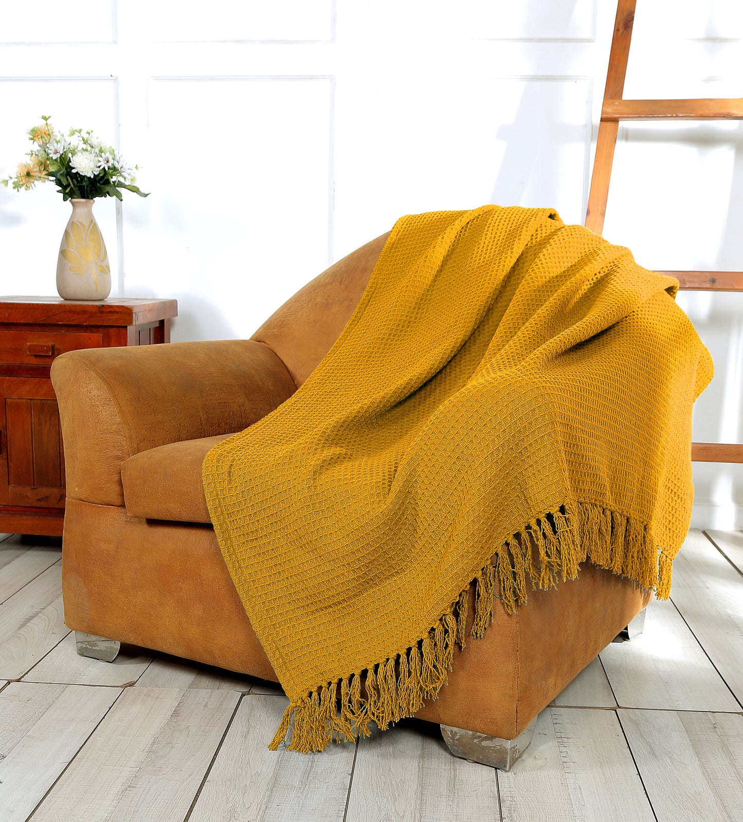 Luxurious Cozy Soft All-Season Cotton Waffle Weave Throw Blanket with Fringes – Lightweight – Decorative Blanket for Couch, Bed & Sofa