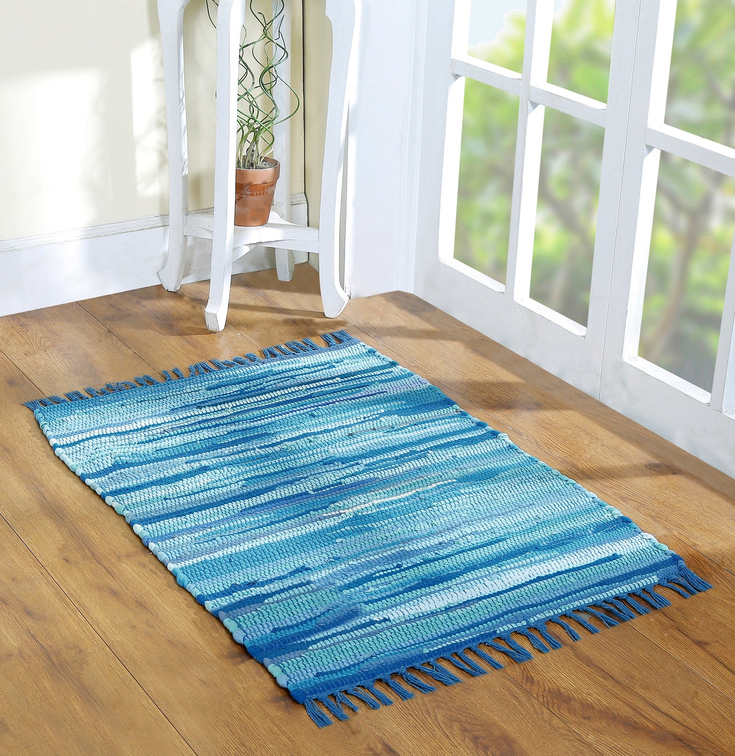 Handcrafted Vibrant Cotton Rug 24x36" – Washable, Reversible, with Tassels for Any Room - 24''x36''