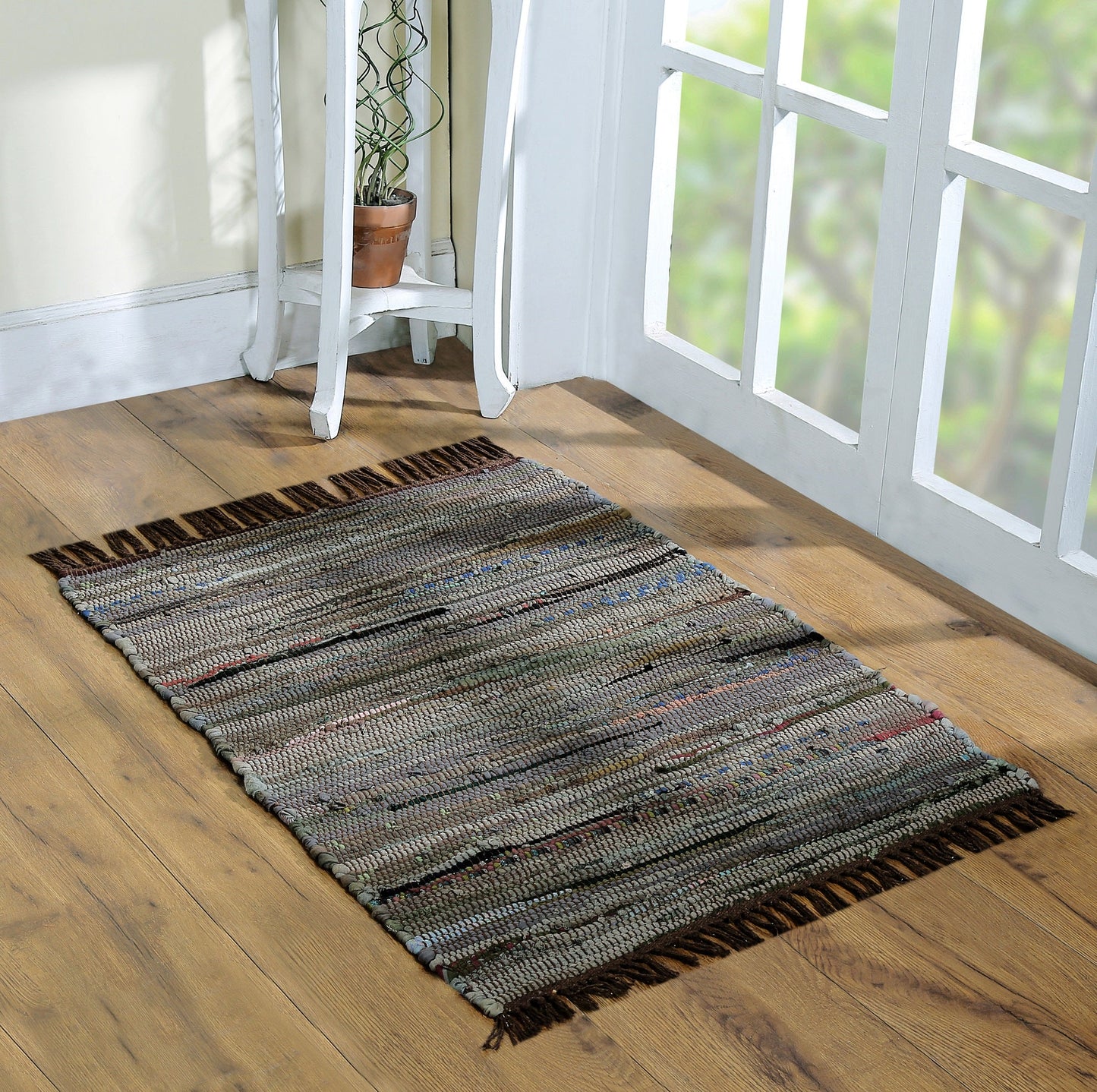 Handcrafted Vibrant Cotton Rug 24x36" – Washable, Reversible, with Tassels for Any Room - 24''x36''
